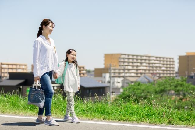 登校しぶり見出２下画像